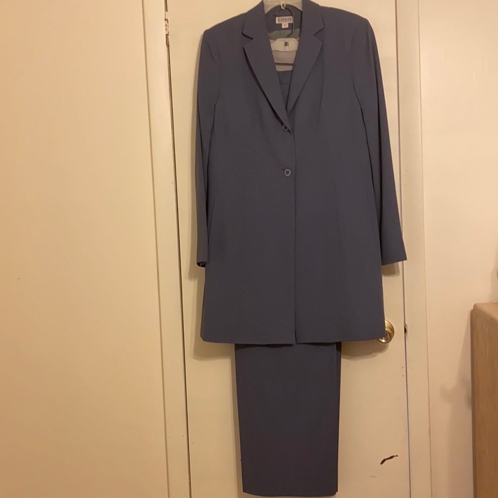 Georgiou pantsuit size 12, Lavender